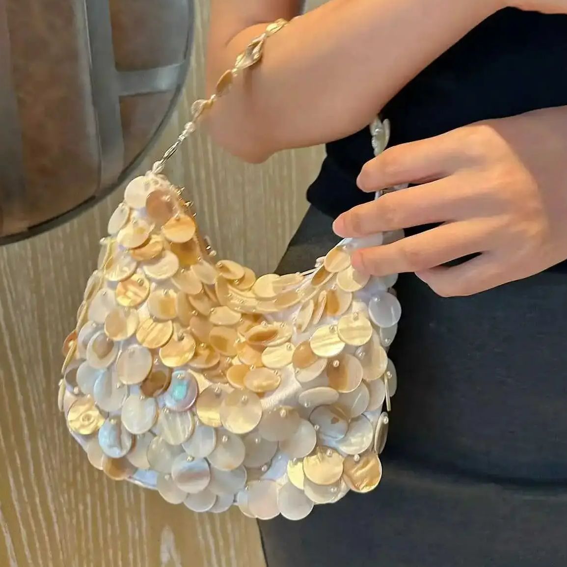 Luxury Sequin Internal Chain S - đánh giá và giá Interior Design Intern